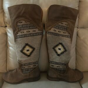 Born Tan and Gray Patterned Heeled Boots